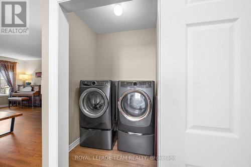 32 Trump Avenue, Ottawa, ON - Indoor Photo Showing Laundry Room