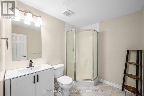 32 Trump Avenue, Ottawa, ON - Indoor Photo Showing Bathroom