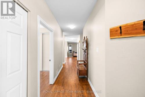 32 Trump Avenue, Ottawa, ON - Indoor Photo Showing Other Room