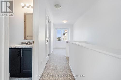 566 Simran Private, Ottawa, ON - Indoor Photo Showing Other Room