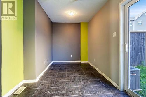 566 Simran Private, Ottawa, ON - Indoor Photo Showing Other Room