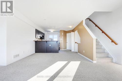 566 Simran Private, Ottawa, ON - Indoor Photo Showing Other Room