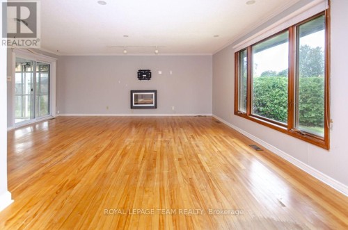 84 STARWOOD ROAD , Ottawa, Ontario K2G 1Z5 3