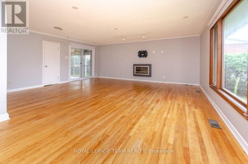 84 STARWOOD ROAD , Ottawa, Ontario K2G 1Z5 4