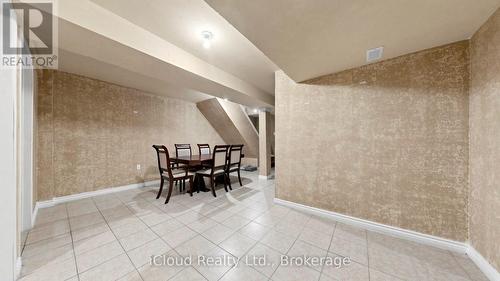 5661 Volpe Avenue, Mississauga, ON - Indoor Photo Showing Other Room