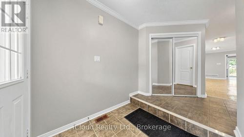 5661 Volpe Avenue, Mississauga, ON - Indoor Photo Showing Other Room