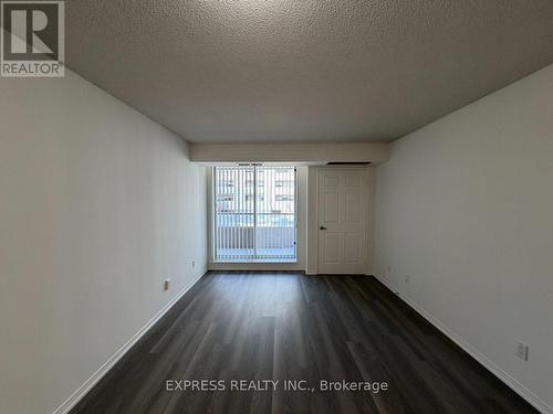 309 - 18 HILLCREST AVENUE , Toronto, Ontario M2N 6T5 4