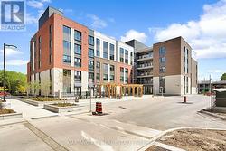 210 - 385 HILL STREET London East (East K), ON N6B 1E4