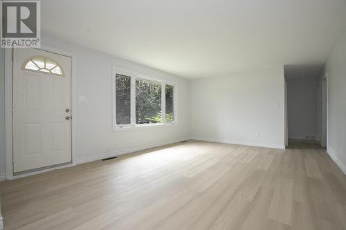 18 Eastern Ave, Sault Ste. Marie, ON - Indoor Photo Showing Other Room