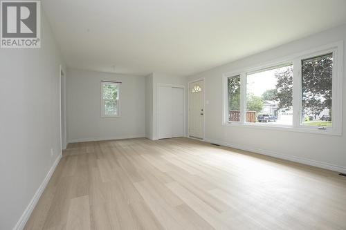 18 Eastern Ave, Sault Ste. Marie, ON - Indoor Photo Showing Other Room