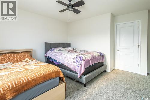 483 Coad Manor, Saskatoon, SK - Indoor Photo Showing Bedroom
