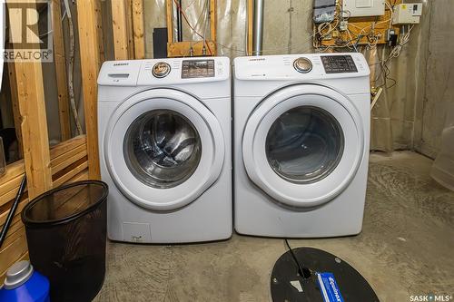 483 Coad Manor, Saskatoon, SK - Indoor Photo Showing Laundry Room