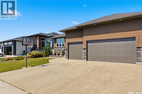 6024 Little Pine Loop, Regina, SK - Outdoor