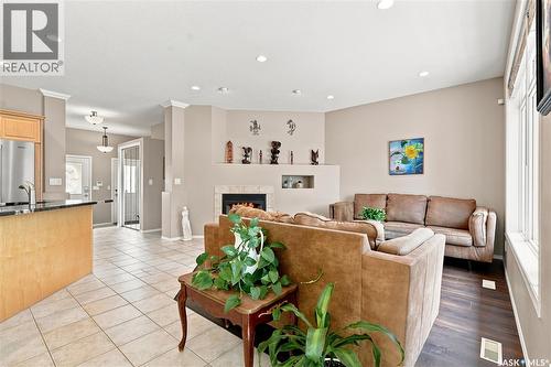 418 Bourgonje Court, Saskatoon, SK 
