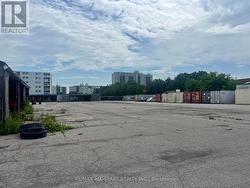 #F - 1279 SIMCOE STREET N Oshawa, ON L1G 4X1