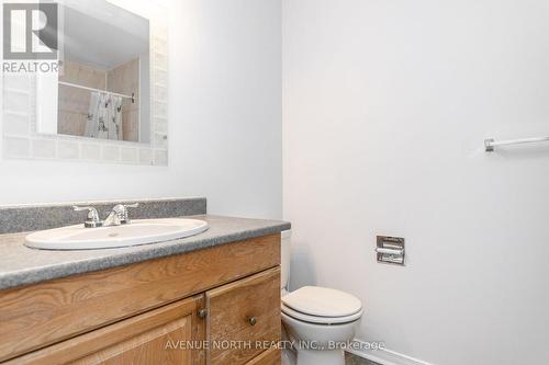 861 Karsh Drive, Ottawa, ON - Indoor Photo Showing Bathroom
