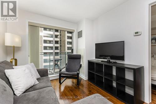 502 - 138 Somerset Street W, Ottawa, ON - Indoor