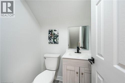 7 Putney Road, Toronto, ON - Indoor Photo Showing Bathroom