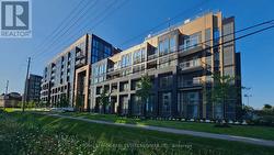 212 - 2333 KHALSA GATE  Oakville, ON L6M 0X7