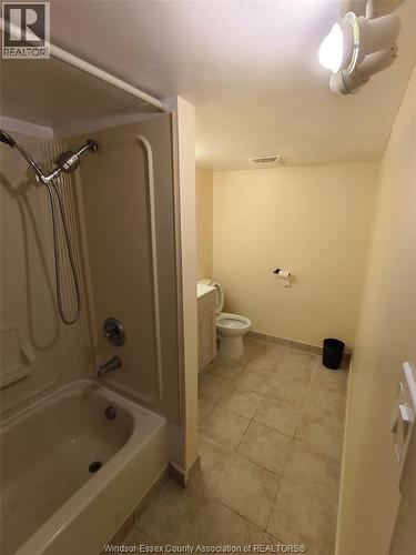 3046 Alexander Unit# Main, Windsor, ON - Indoor Photo Showing Bathroom