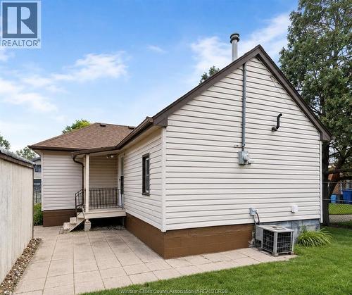 1589 Drouillard, Windsor, ON - Outdoor With Exterior