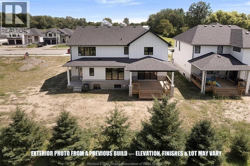 120 Bloomington Way, Chatham, ON - Outdoor With Deck Patio Veranda
