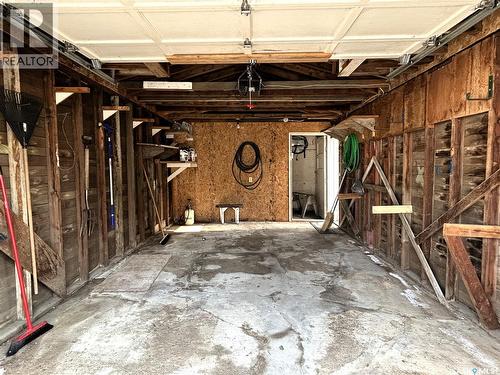 317 108Th Street W, Saskatoon, SK - Indoor Photo Showing Garage