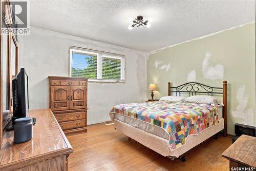 3008 Eastview, Saskatoon, SK - Indoor Photo Showing Bedroom