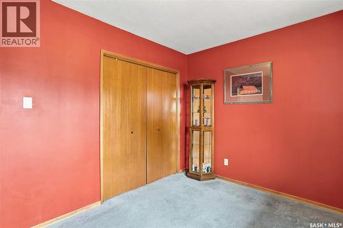 3008 Eastview, Saskatoon, SK - Indoor