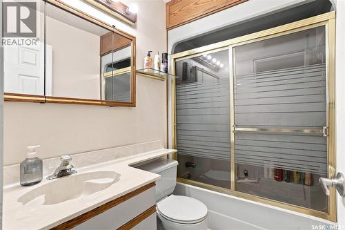 3008 Eastview, Saskatoon, SK - Indoor Photo Showing Bathroom