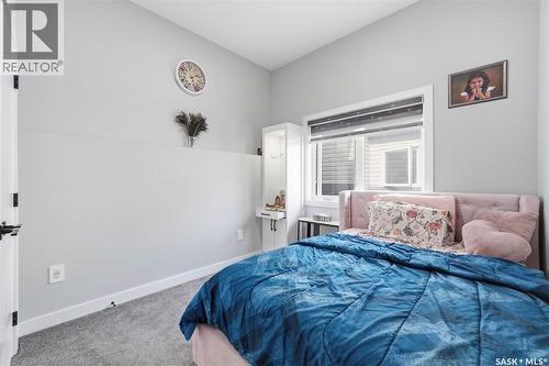 411 Schmeiser Bend, Saskatoon, SK - Indoor Photo Showing Bedroom