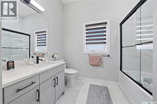 411 Schmeiser Bend, Saskatoon, SK - Indoor Photo Showing Bathroom