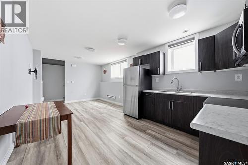 411 Schmeiser Bend, Saskatoon, SK - Indoor Photo Showing Kitchen