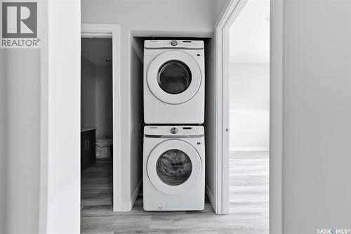411 Schmeiser Bend, Saskatoon, SK - Indoor Photo Showing Laundry Room