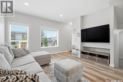 26 619 Evergreen Boulevard, Saskatoon, SK - Indoor Photo Showing Living Room