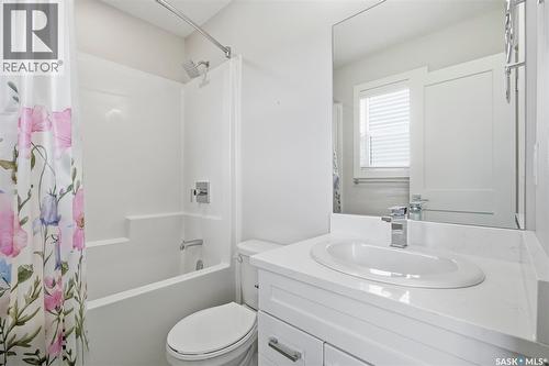 26 619 Evergreen Boulevard, Saskatoon, SK - Indoor Photo Showing Bathroom