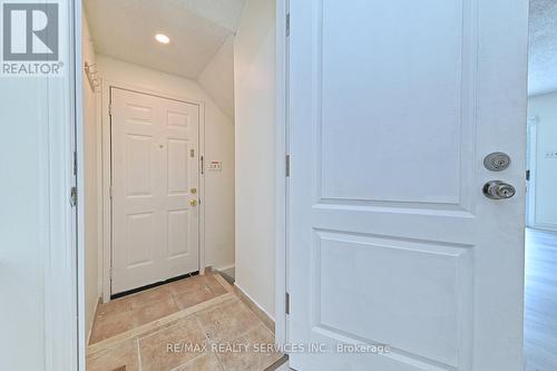 56 Mullis Crescent, Brampton, ON - Indoor Photo Showing Other Room