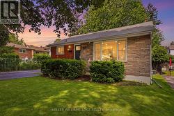 312 UPPER PARADISE ROAD  Hamilton, ON L9C 5C4