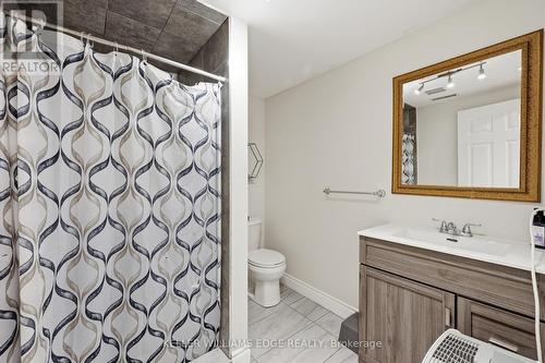 312 Upper Paradise Road, Hamilton, ON - Indoor Photo Showing Bathroom