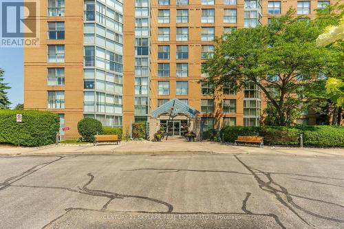 701 - 90 DALE AVENUE  Toronto, ON M1J 3N4