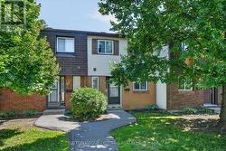 55 PIXLEY  Ottawa, ON K1G 4C3