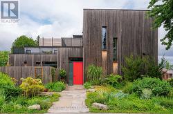 252 ATLANTIS AVENUE  Ottawa, ON K2A 1X8