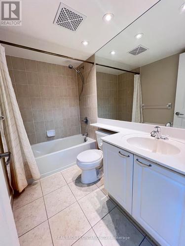 Main Bedroom - 310 - 88 Times Avenue, Markham, ON - Indoor Photo Showing Bathroom