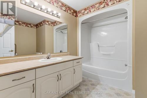 58 Ilderbrook Circle, Middlesex Centre (Ilderton), ON - Indoor Photo Showing Bathroom