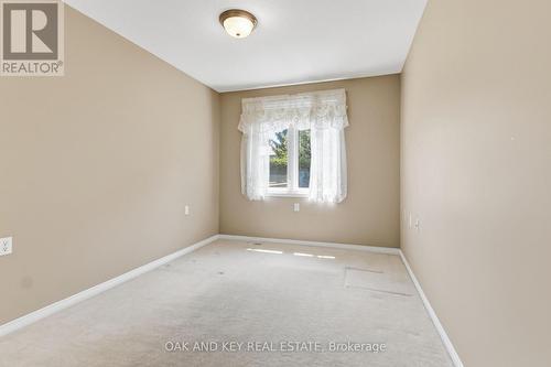 58 Ilderbrook Circle, Middlesex Centre (Ilderton), ON - Indoor Photo Showing Other Room
