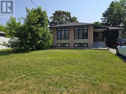 211 NORFOLK AVENUE Richmond Hill, ON L4S 0B2