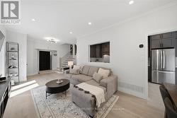 91 DOWNEY CIRCLE  Aurora, ON L4G 7E8
