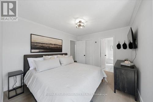 91 Downey Circle, Aurora, ON - Indoor Photo Showing Bedroom