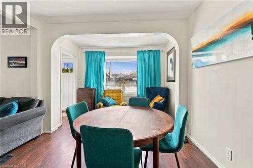 395 Avondale Street, Hamilton, ON - Indoor Photo Showing Dining Room
