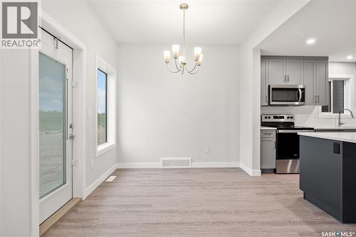 2973 Green Turtle Road, Regina, SK - Indoor Photo Showing Kitchen